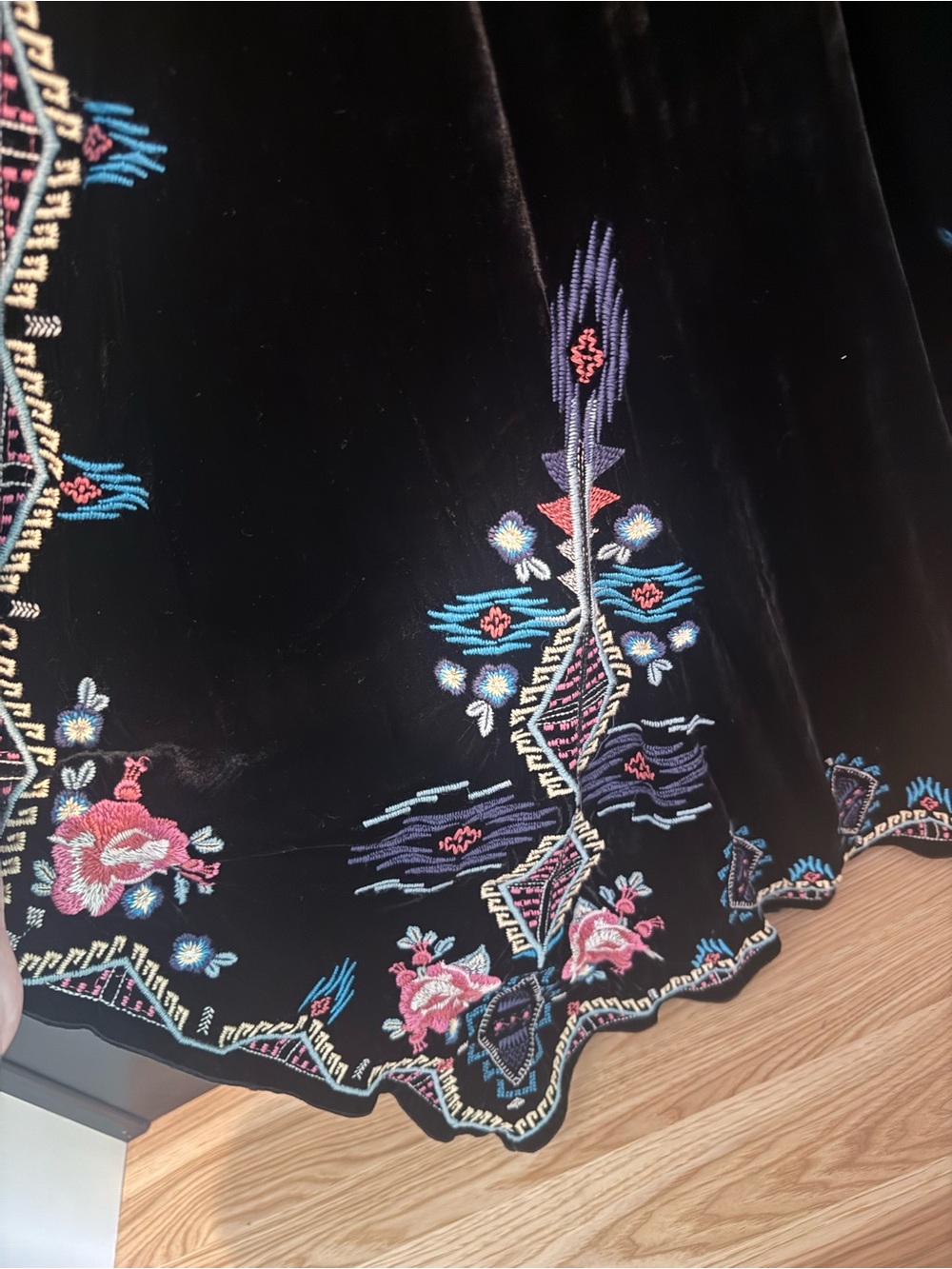 🌺 Johnny Was Aveza Black Velvet Embroidered Floral Kimono - Picture 5 of 15